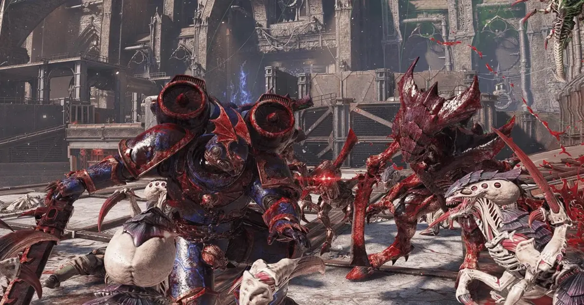 Um Astartes Herege do Caos a enfrentar Tirânidas no modo Cerco JxA de Space Marine 2