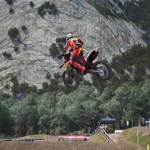MXGP 26 The Official Game - Salto
