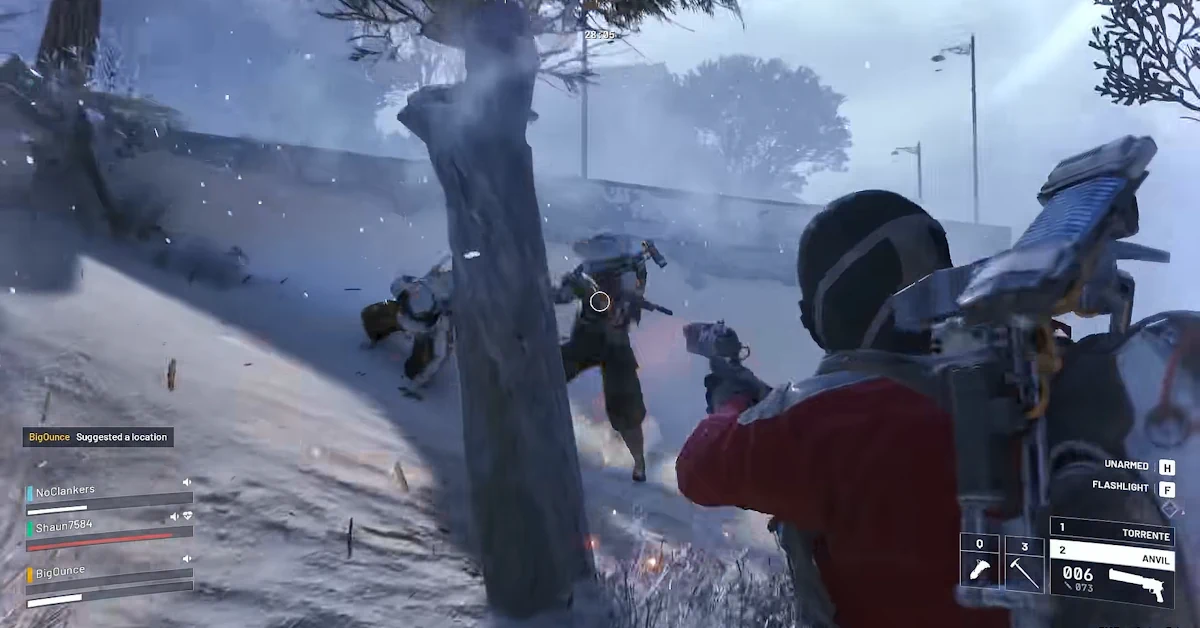 Gameplay de ARC Raiders mostrando um esquadrão enfrentando outro esquadrão