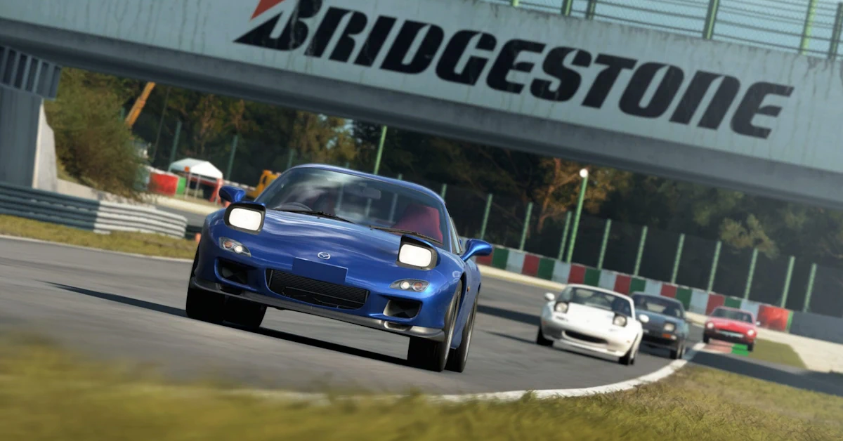 A Atualização 0.9 direciona o foco para o multijogador competitivo e as corridas de resistência estratégicas no Assetto Corsa Evo
