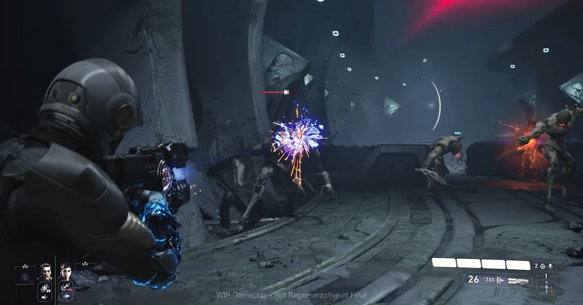 Combate de proximidade no interior da antiga plataforma Celestial, Khonsu