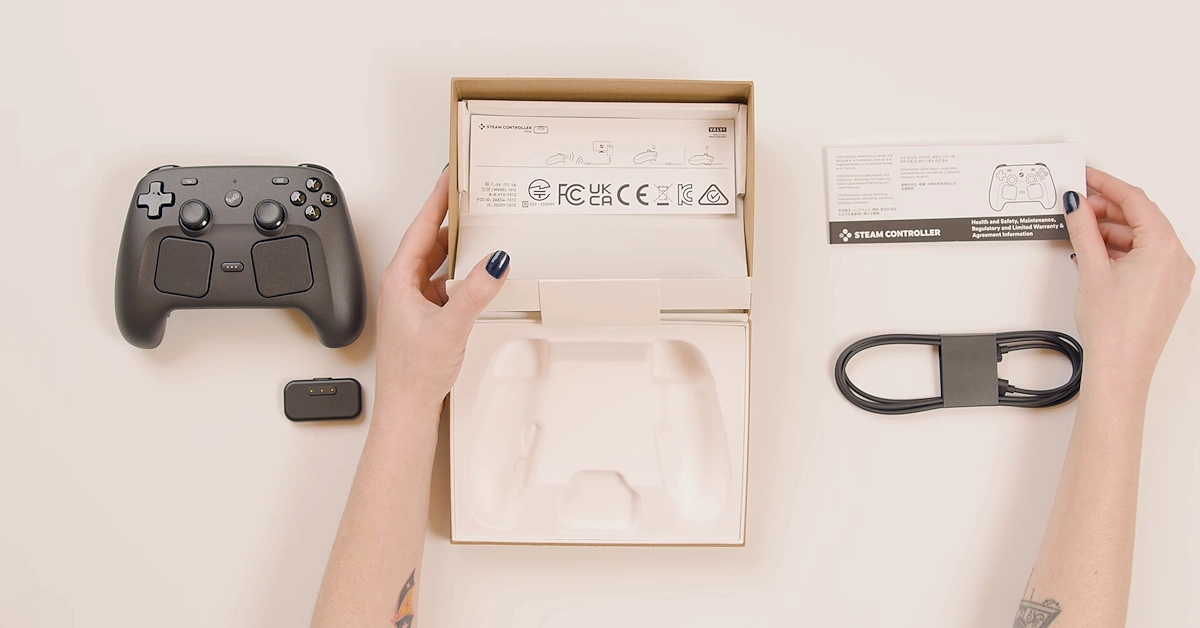O Steam Controller redesenhado é lançado a 4 de maio, com manípulos TMR e trackpads duplos